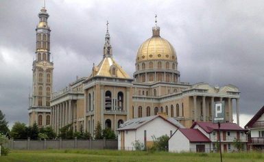 Największy kościół w Polsce: Bazylika w Licheniu
