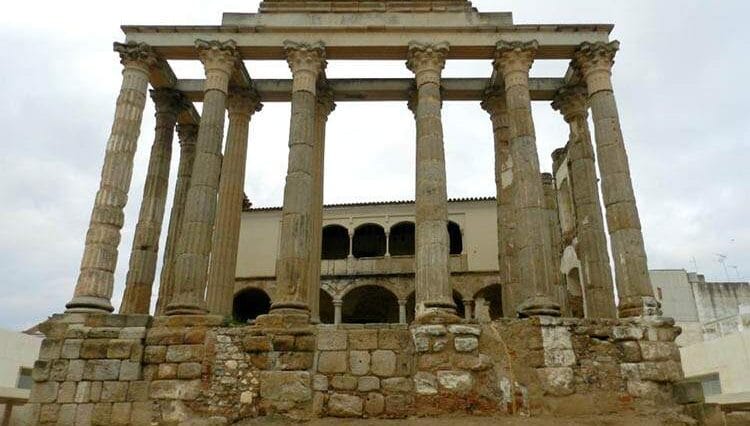 miasto Merida Hiszpania ciekawostki Hiszpania świątynia Diany