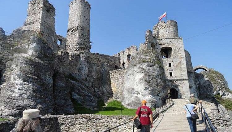 Ogrodzieniec ruiny zamku zamek