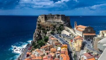 Kalabria Włochy ciekawostki wakacje