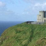Wieża na Cliffs of Moher Irlandia Moherowe Klify ciekawostki