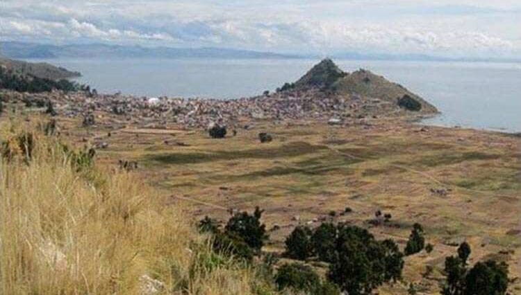 Jezioro Titicaca Copacabana Boliwia atrakcje miasto zabytki ciekawostki