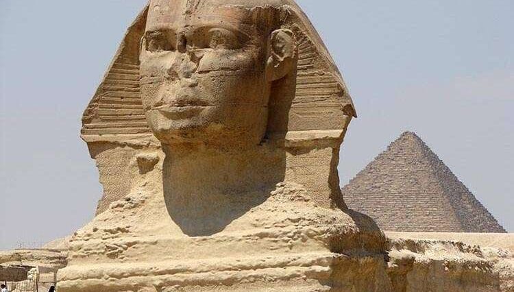 Wielki Sfinks Egipski ciekawostki Giza Egipt turyści