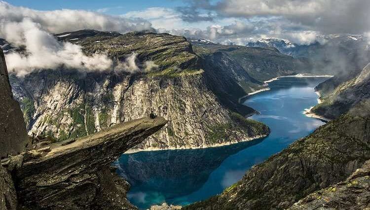 Trolltunga wycieczka język Trolla ciekawostki Norwegia