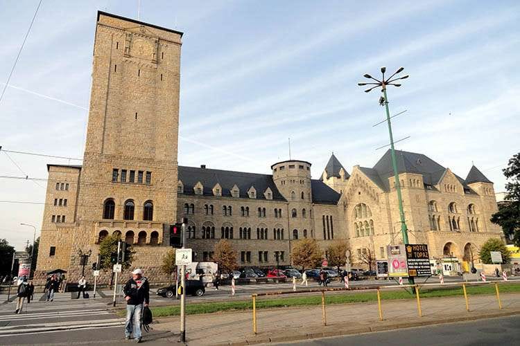 Poznań zabytki Zamek Cesarski w Poznaniu