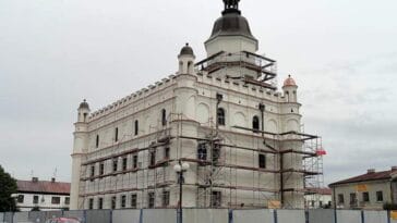 Szydłowiec ciekawostki atrakcje zabytki ratusz w Szydłowcu