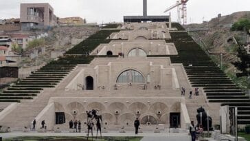 kaskady Erywań ciekawostki Armenia atrakcje