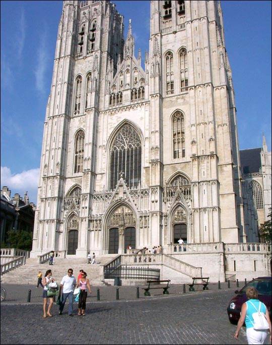 Katedra ciekawostki o Brukseli św. Michała i św. Guduli w Bruksela zabytki