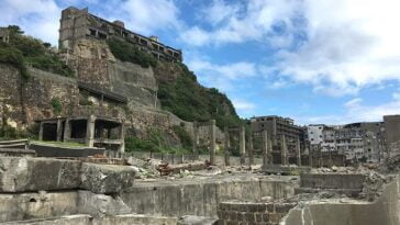 wyspa Hashima Japonia wyspy atrakcje ciekawostki