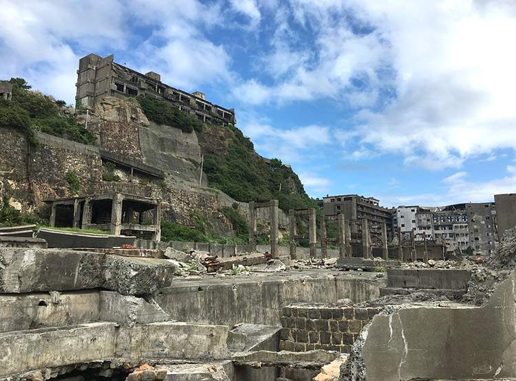 wyspa Hashima Japonia wyspy atrakcje ciekawostki