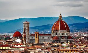 Turysta we Florencji zje, ale nie na siedząco