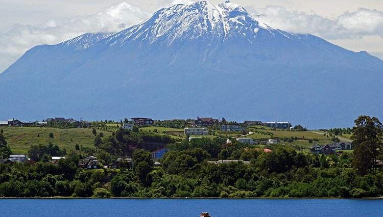 atrakcje Chile wulkan Calbuco jezioro Llanquihue