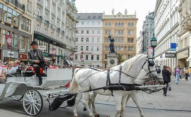 Hulajnogi elektryczne jeżdżą po Wiedniu