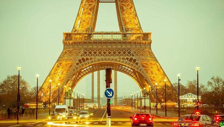 Paryż Francja ciekawostki Wieża Eiffla mieszkańcy Paryża Polonia we Francji