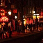 Amsterdam dzielnica czerwonych latarni Holandia