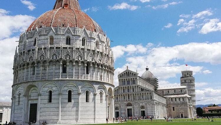 baptysterium Piza atrakcje Włochy ciekawostki Sylwester Nowy Rok