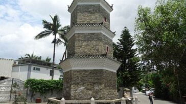 pagoda Ping Shan Tsui Sing Lau Hongkong