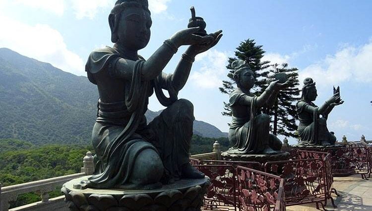 Tian Tan Budda Hongkong atrakcje Hong Kong wycieczka do Hongkongu