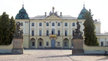 Pałac Branickich Białystok ciekawostki atrakcje zabytki