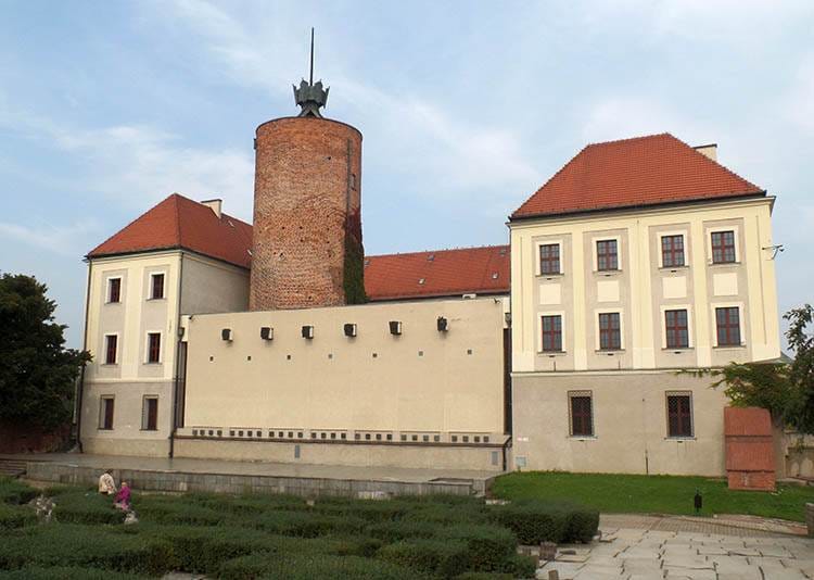 zamek Głogów ciekawostki atrakcje zabytki