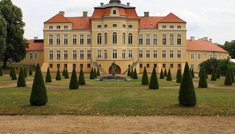 Rogalin ciekawostki atrakcje pałac w Rogalinie