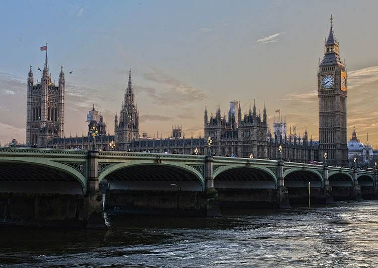 Anglia rozliczenie podatku zwrot