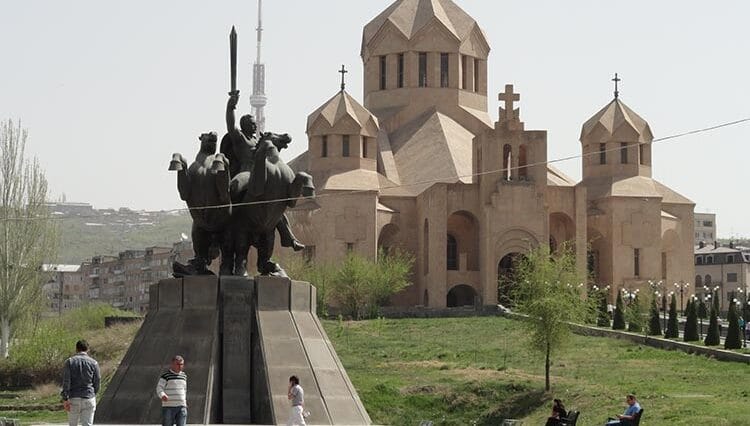 katedra św Grzegorza Erywań ciekawostki atrakcje Armenia