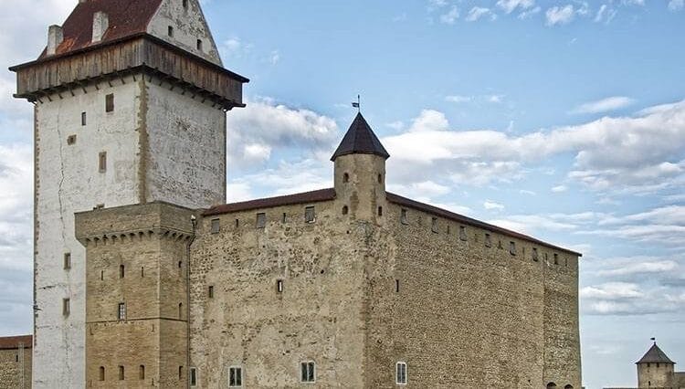 Narva zamek Estonia ciekawostki atrakcje zabytki