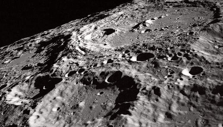 kratery Księżyc ciekawostki o Księżycu