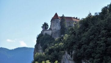 Bled zamek Słowenia ciekawostki atrakcje zabytki