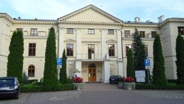 pałac Dernałowiczów Mińsk Mazowiecki ciekawostki atrakcje zabytki