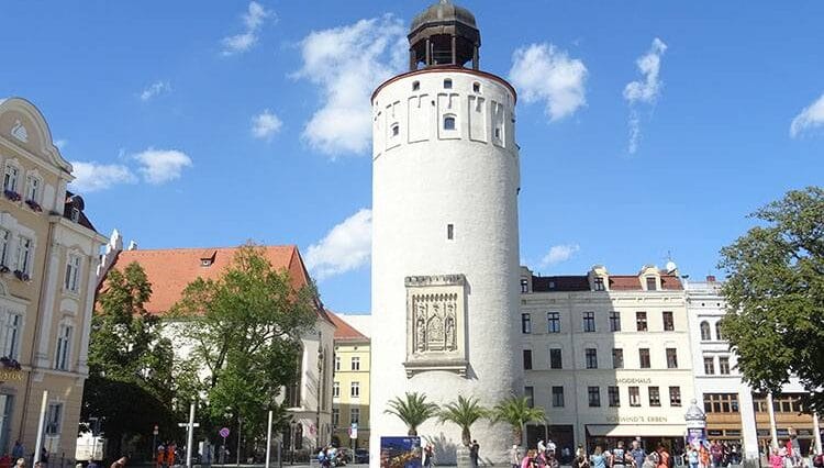 Gruba Wieża kobiet Frauenturm Goerlitz ciekawostki zabytki atrakcje