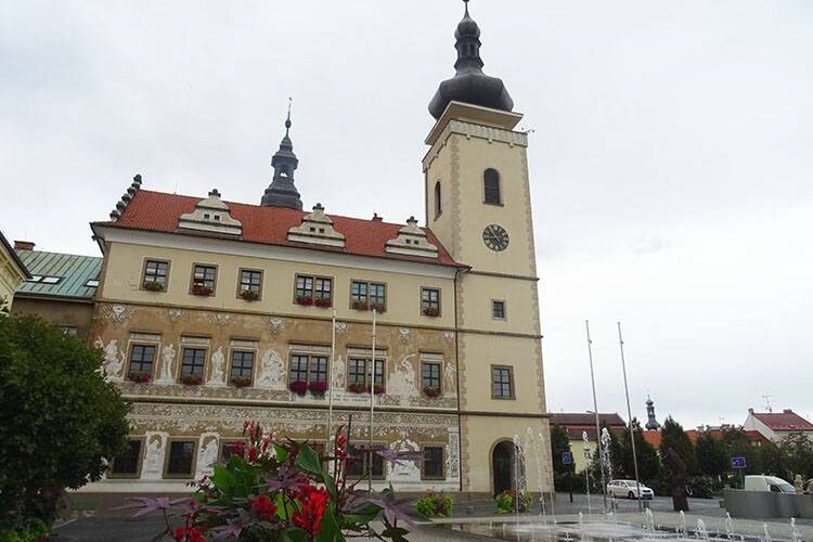 Mladá Boleslav, Czechy. Stary i nowy ratusz