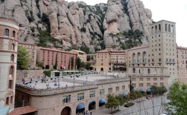 Montserrat w Katalonii – klasztor i La Moreneta