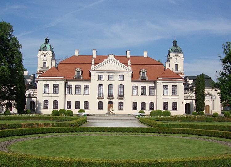 Kozłówka pałac województwo lubelskie atrakcje