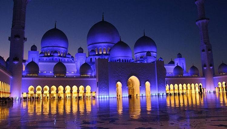 Wielki Meczet Szejka Zayeda Abu Zabi Emiraty Arabskie meczety ciekawostki