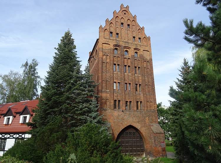 Brama Młyńska Słupsk ciekawostki atrakcje zabytki