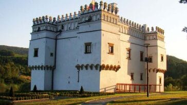 kasztel Gładyszów Szymbark ciekawostki zabytki