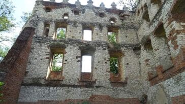 Krupe ruiny zamku w Krupem woj. lubelskie