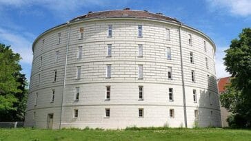 Narrenturm Wiedeń ciekawostki Wieża Szaleńców historia