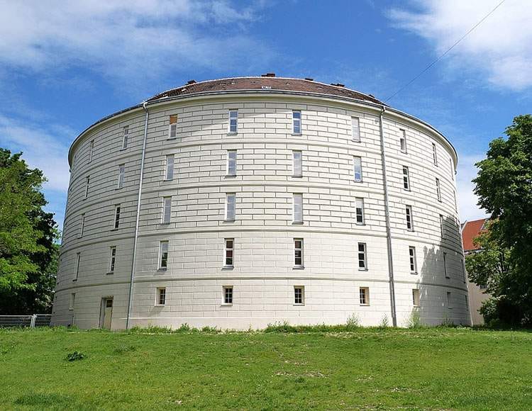 Narrenturm Wiedeń ciekawostki Wieża Szaleńców historia
