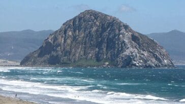 skały plaża Pismo Beach Kalifornia ciekawostki