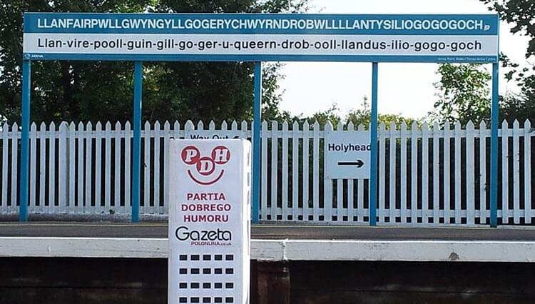 Llanfairpwll Walia ciekawostki Wesoły Wieżowiec