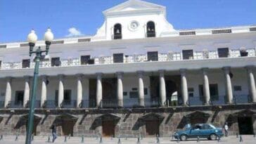 Pałac prezydencki Quito ciekawostki Ekwador atrakcje Ameryka Południowa