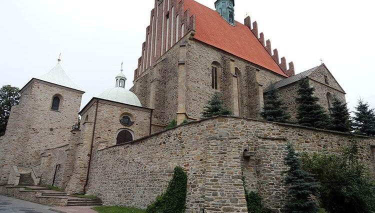 woj. mazowieckie atrakcje Szydłowca zabytki kościół