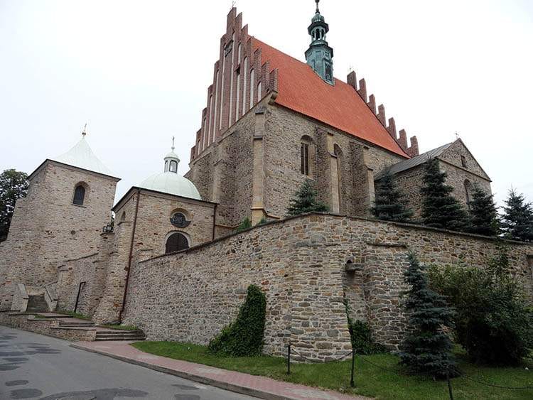 woj. mazowieckie atrakcje Szydłowca zabytki kościół