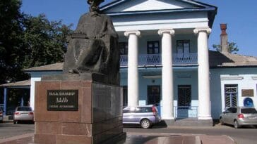 miasto Ługańsk ciekawostki Ukraina informacje historia