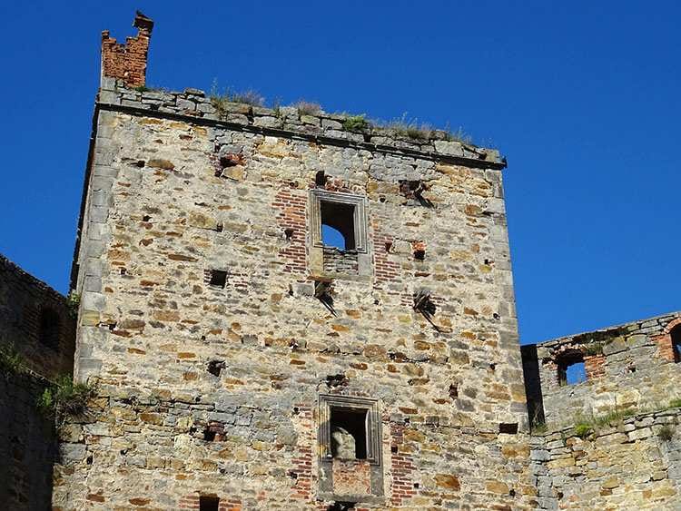 miasto Drzewica ruiny zamku zamki polskie