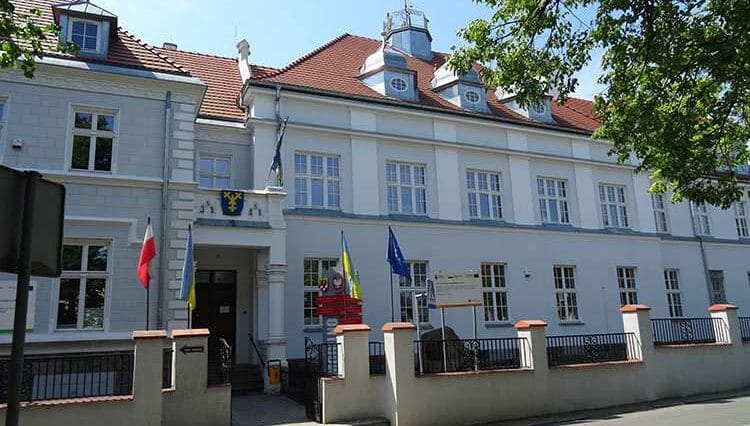 Urząd Miejski w Mogilnie ciekawostki Mogilna woj. kujawsko-pomorskie
