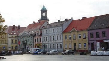 kamienice przy rynku miasto Rawicz ciekawostki atrakcje zabytki woj. wielkopolskie